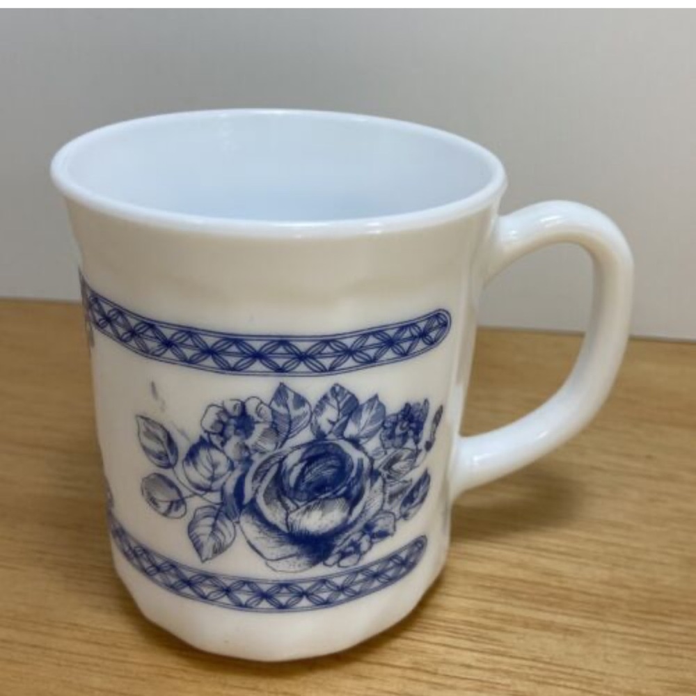 Vintage Arcopal Glenwood coffee mugs (set of 6)
